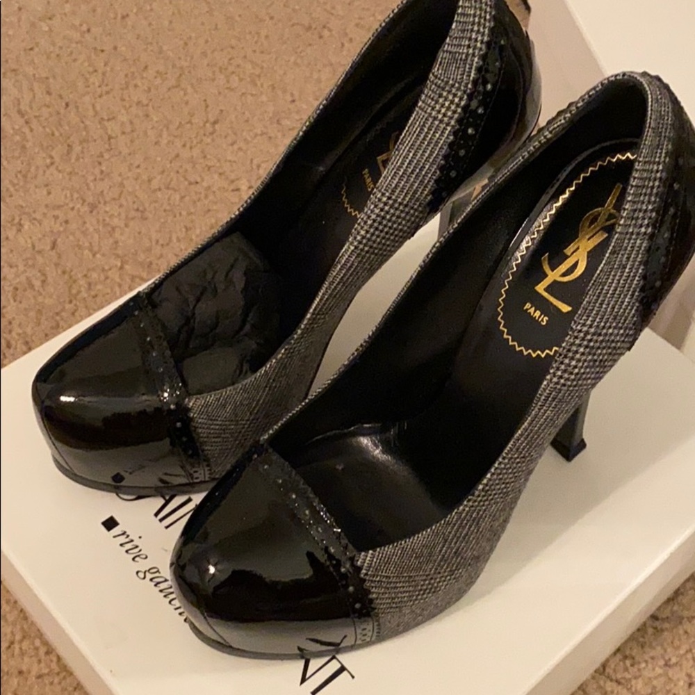 Yves Saint Laurent Tribtoo 105 Cap Pump 38.5